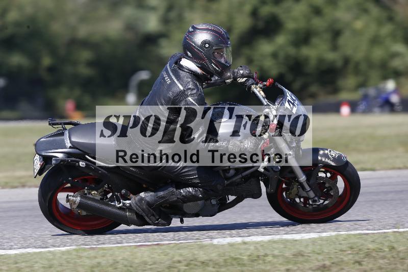 /Archiv-2025/49 26.08.2025 Cornu Master School ADR/blau-bleu/46